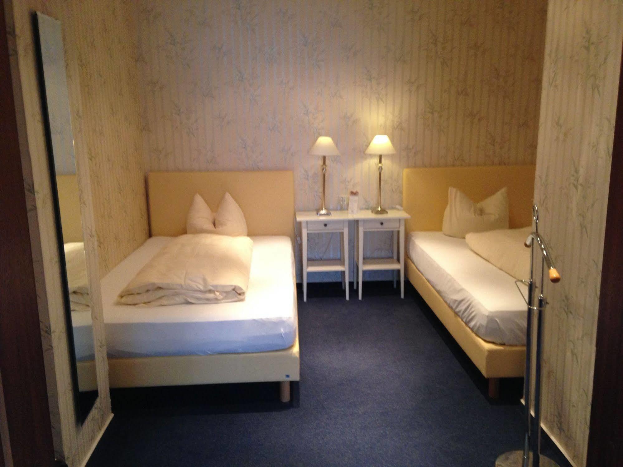 Landhotel Franck Garni Brietlingen Extérieur photo
